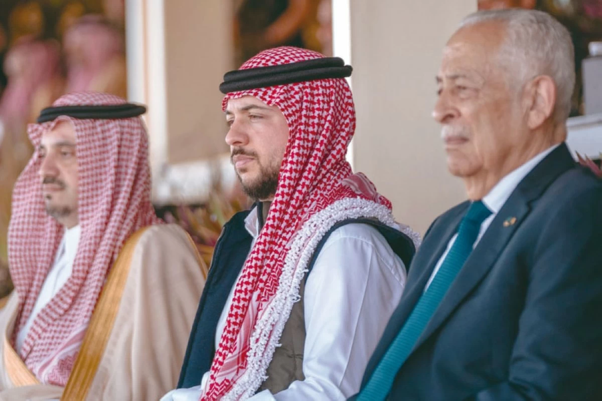 ولي العهد يتوج المنتخب السعودي بلقب كأس العرب للهجن