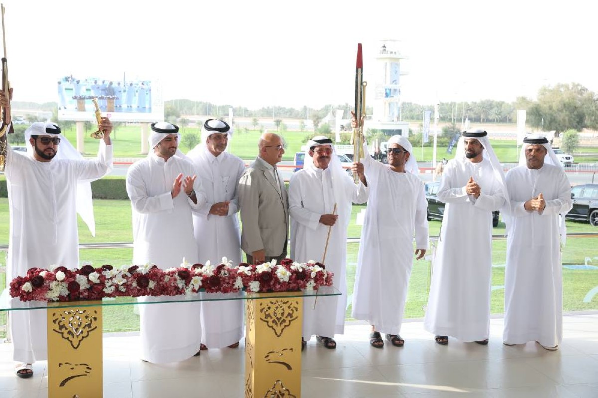 هجن الرئاسة تحصد الرموز وتحطم التوقيتات في المرموم