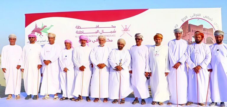 عمان : مهرجان شناص التراثي الرابع يحتفي بسباقات ومزاينة الهجن وسط أجواء تراثية مميزة