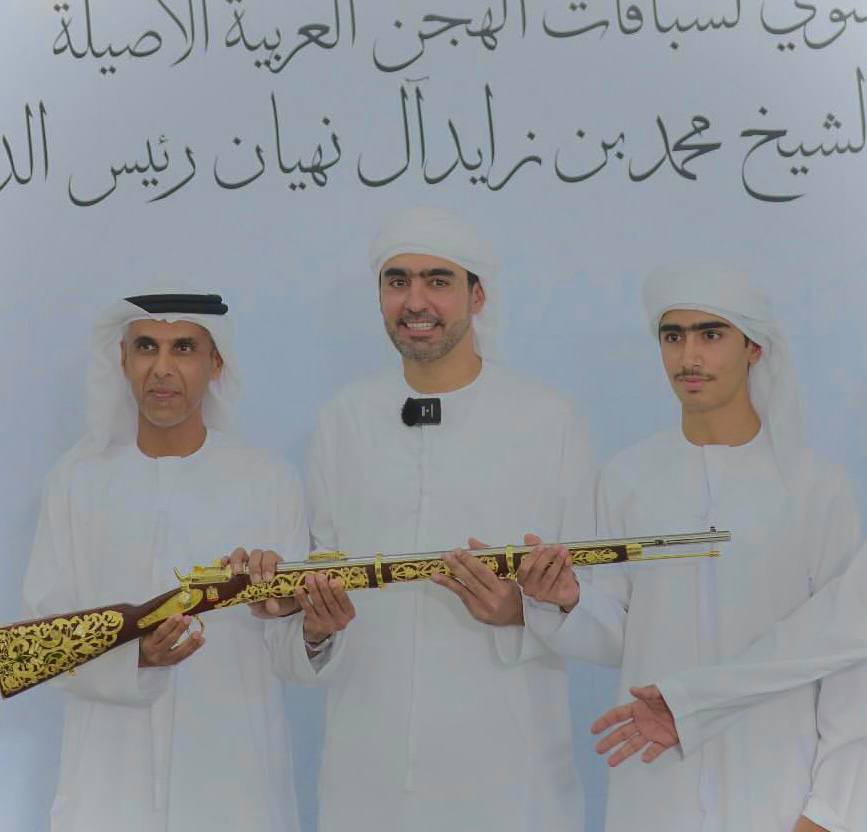 «الشاهينية» و«الباهي» يخطفان الأضواء في رموز اللقايا بـ «ختامي الوثبة» بحضور سلطان بن حمدان