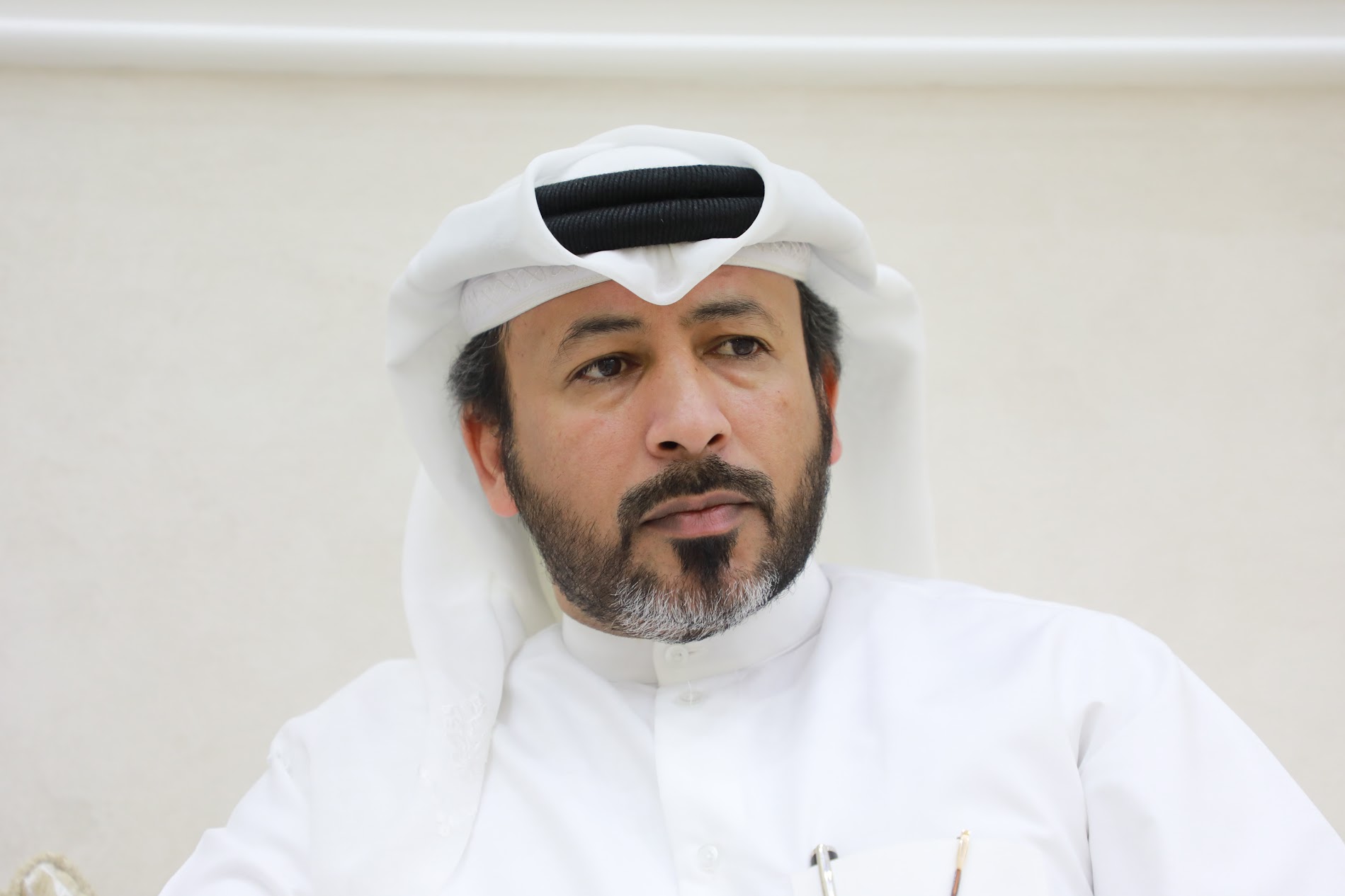 محمد بن فطيس المري:شاعر المليون والبيرق الأول يكشف أسرار شغفه برياضة الهجن وأثرها في شعره