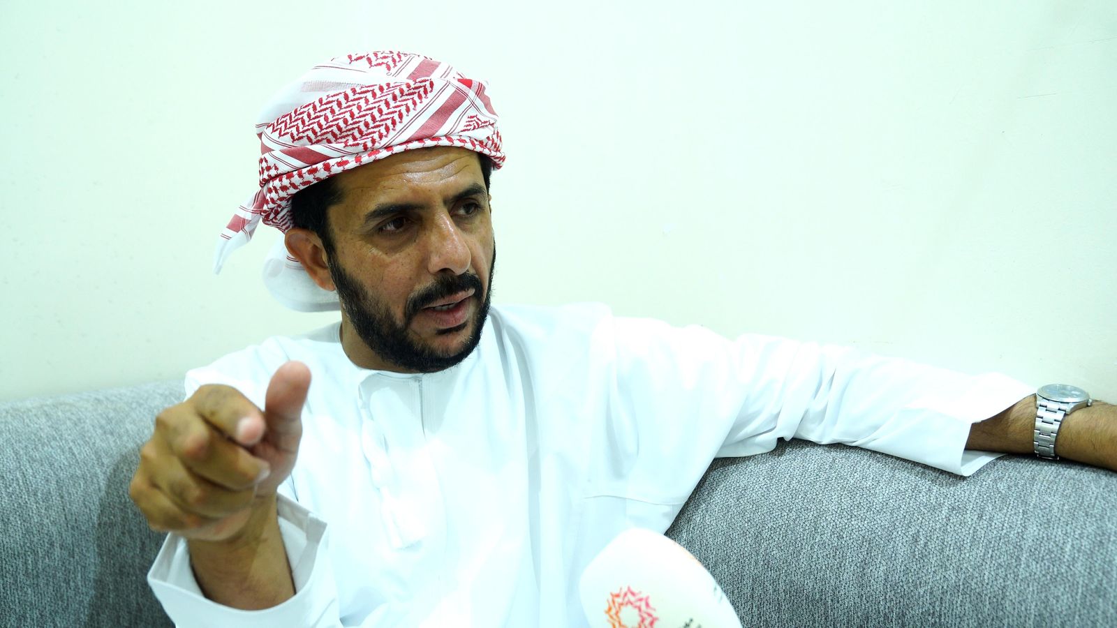 مالك الهجن العماني حمد بن محمد الوهيبي : مهرجان ولي العهد سنام موسم ملاك الهجن