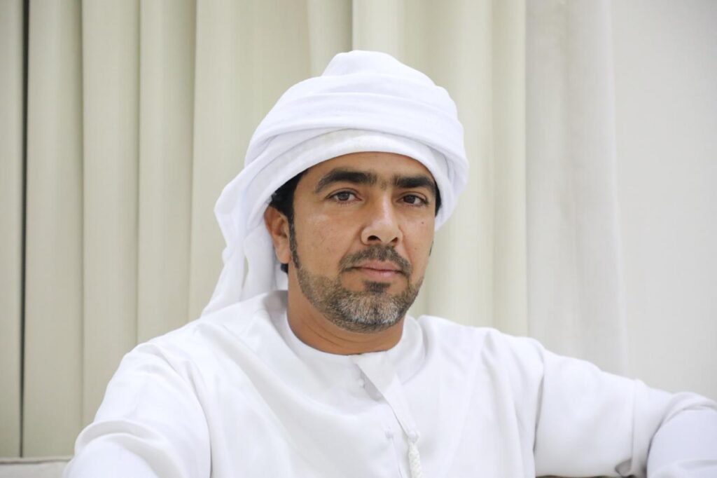 علي الوهيبي: عشق الهجن من الطفولة إلى التميز الإعلامي.. وسيف شناص بداية المجد