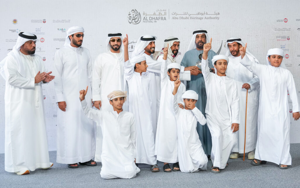 مشاركة واسعة في أشواط سن المفاريد بمزاينة رزين..وتتويج الفائزين