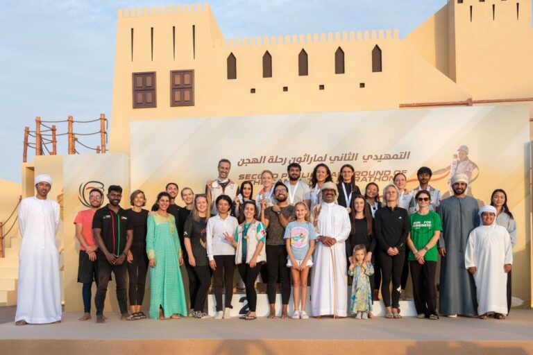اختتام التمهيدي الثاني لماراثون رحلة الهجن بمشاركة 27 متسابقا من 18 جنسية
