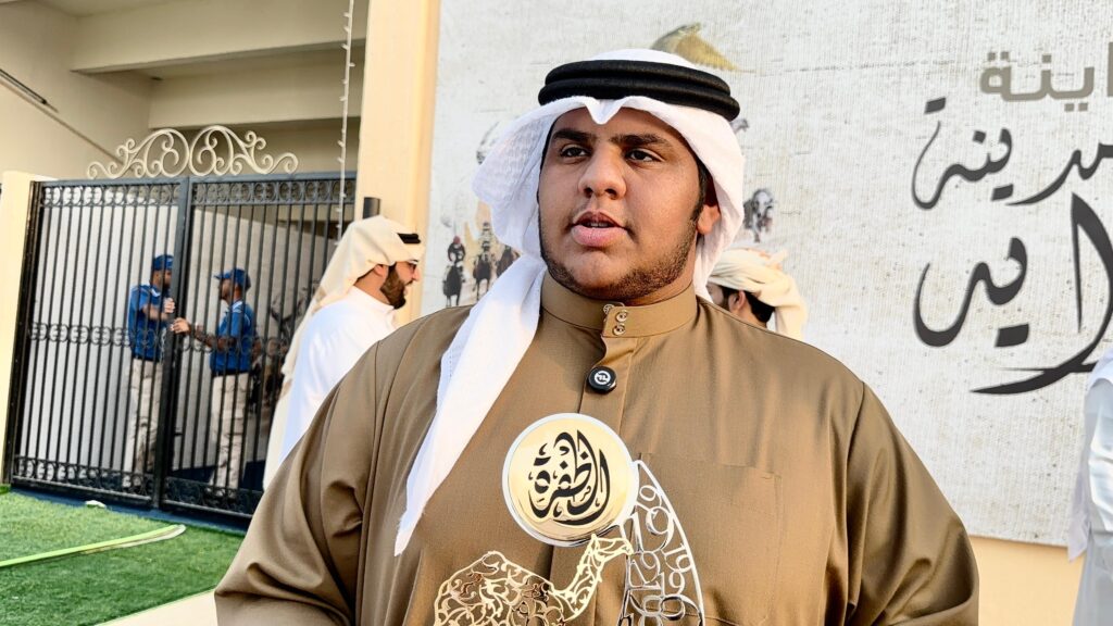 «منصوره» تهدي خميس الشدي المركز الأول في شوط شرايا بمزاينة مدينة زايد