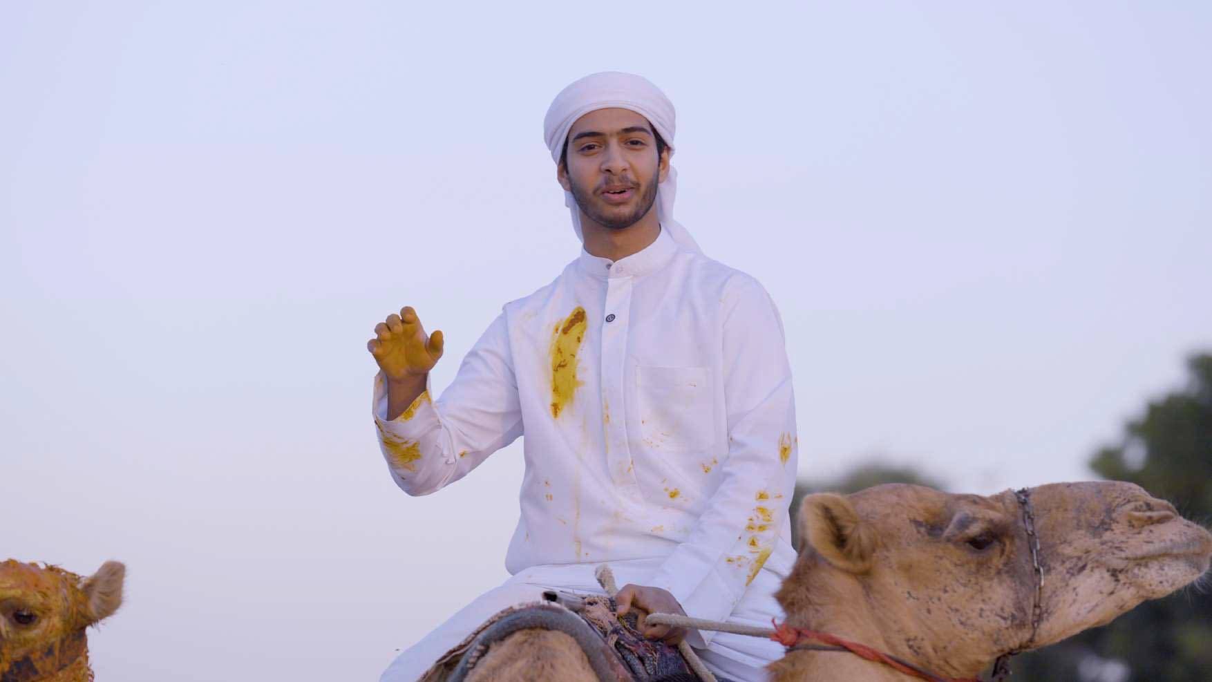 «المضمر الصغير».. قناة الوسطى من الذيد تصنع جيلاً جديداً من عشّاق الهجن وتحفظ تراث البادية