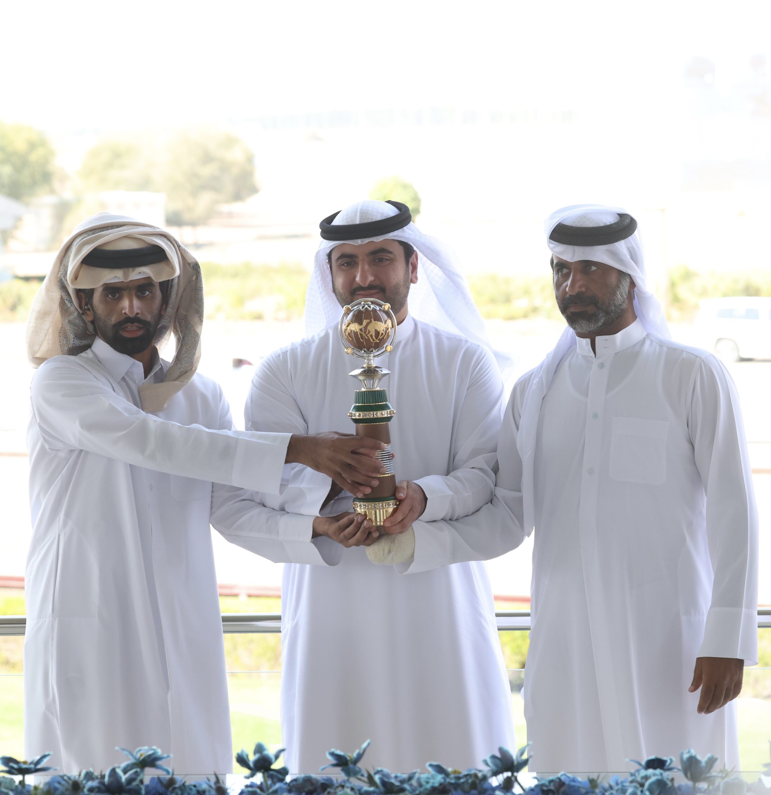الشيخ محمد بن مكتوم يتوّج الفائزين برموز اللقايا في مهرجان ولي عهد دبي للهجن