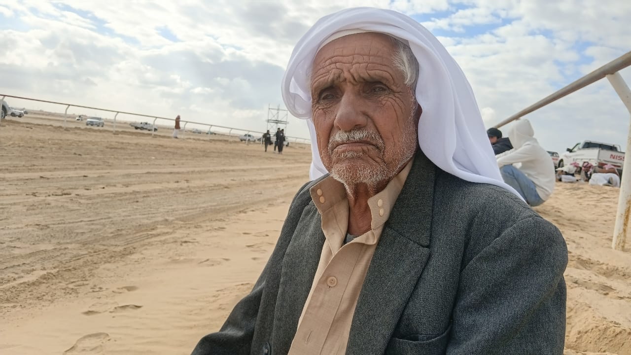 محمد سلمي الحويطي.. 72 عامًا على درب الإبل وذاكرة لا تزال تنبض بروح الصحراء