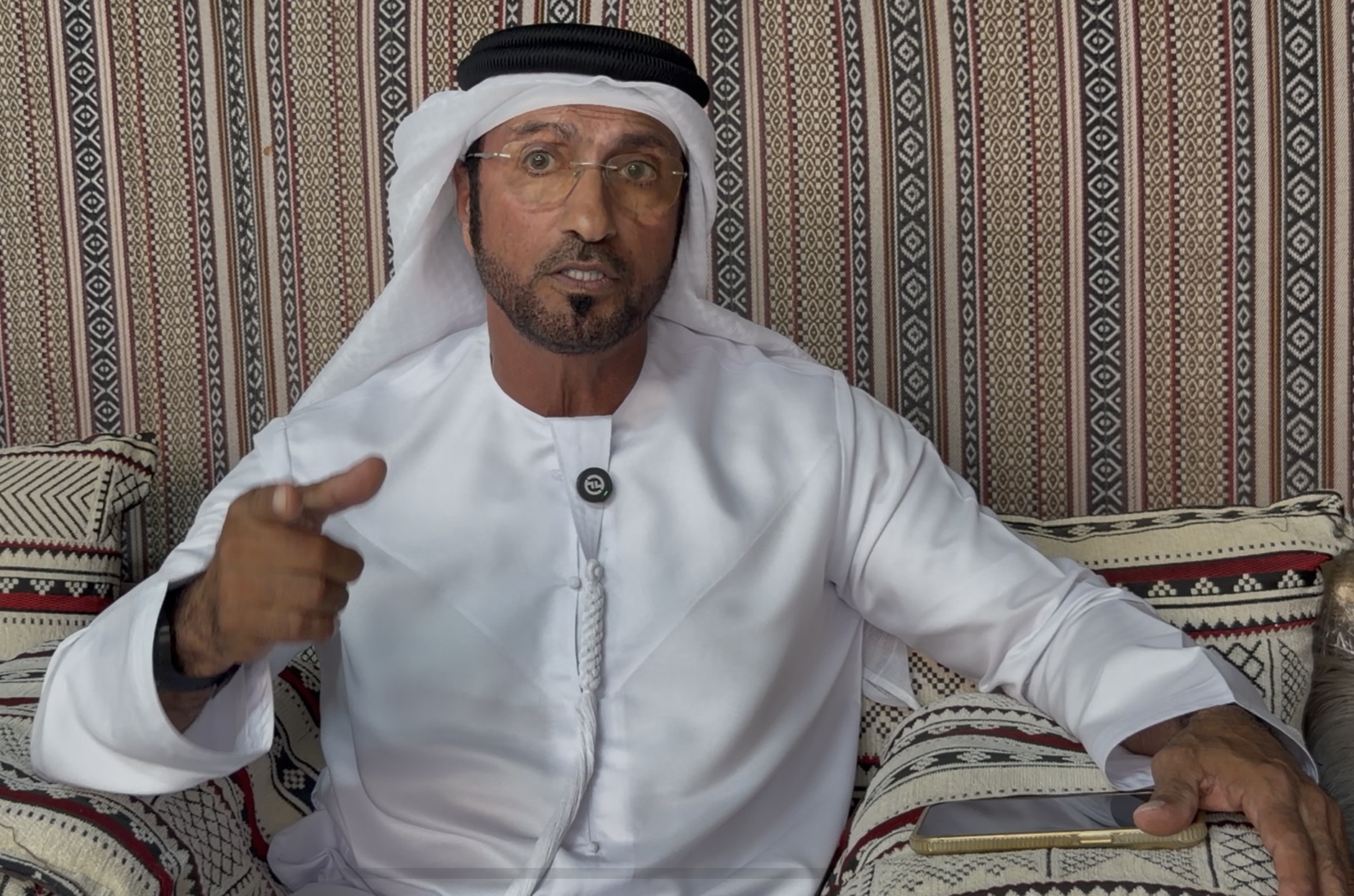 مطر بن هويدن الكتبي: الهجن حكاية عشق متجذرة في الذيد ومهرجان محمد بن زايد مكاسب لا تُحصى لأهل المناطق الشمالية